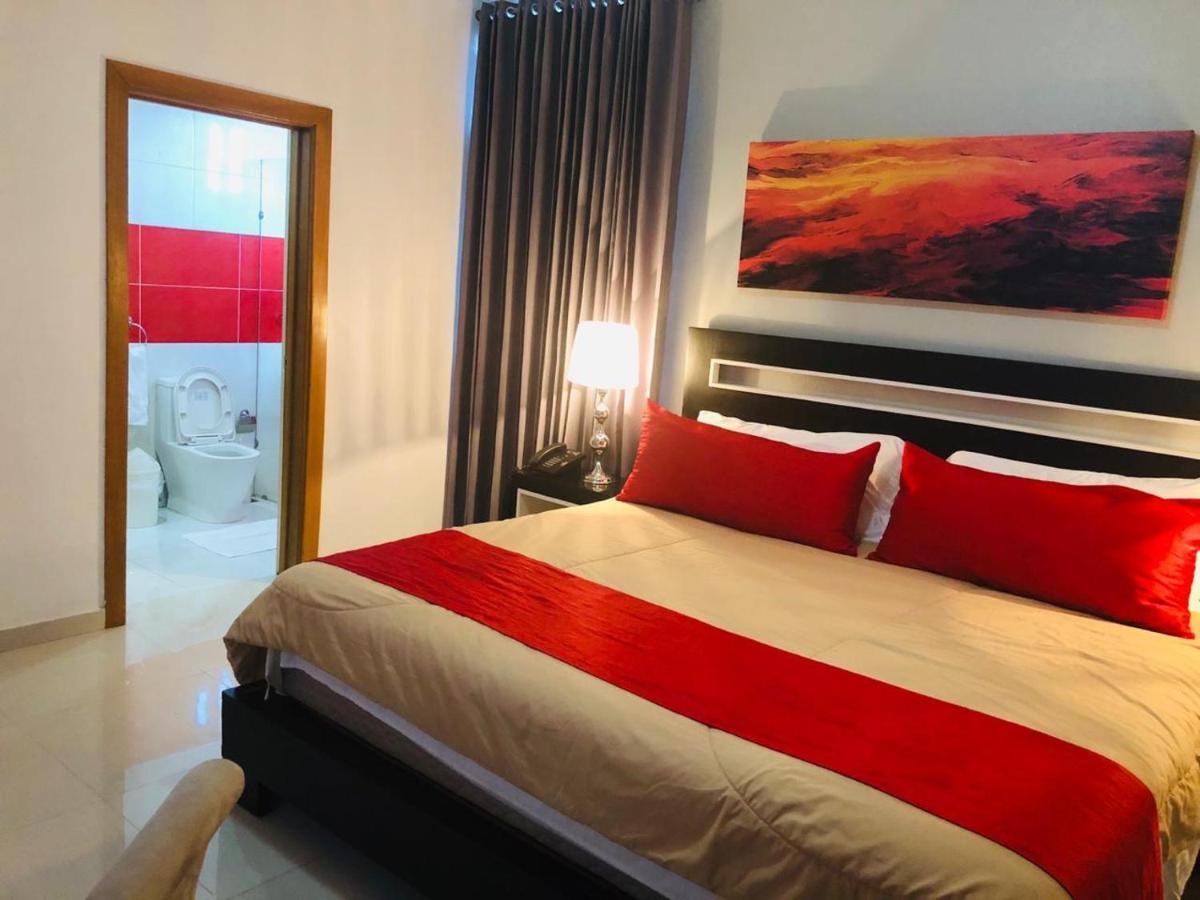 Dpravia Hotel Srl Бани Экстерьер фото
