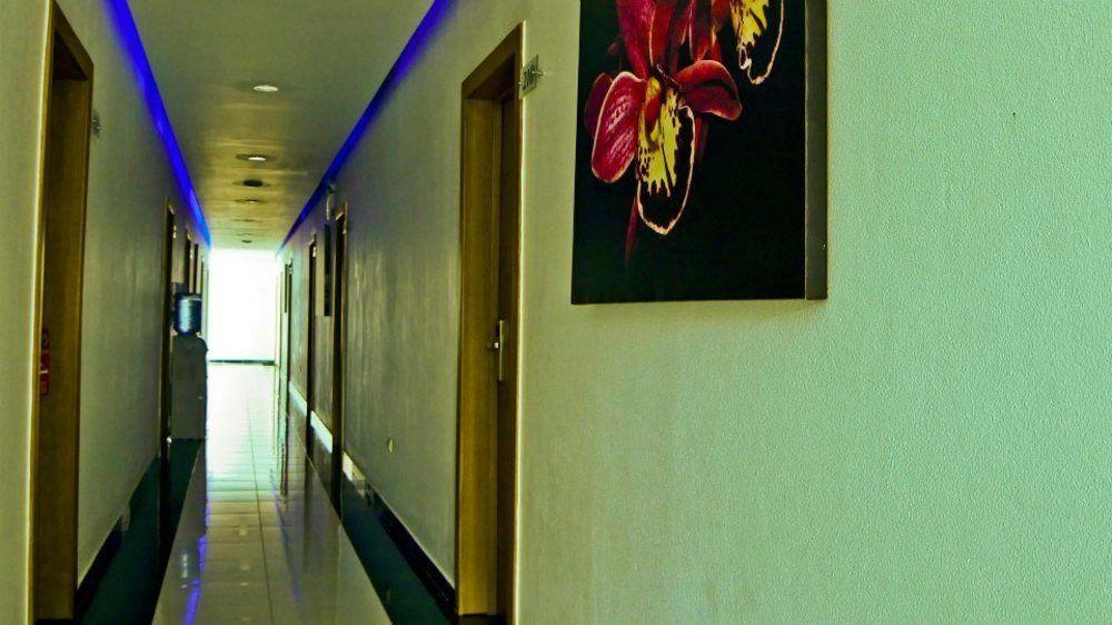 Dpravia Hotel Srl Бани Экстерьер фото
